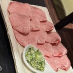 炭火焼肉 ホルモン じゃん - 