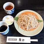 蕎麦割烹　黒帯 - 二八そば「中(並)打ち」　880円