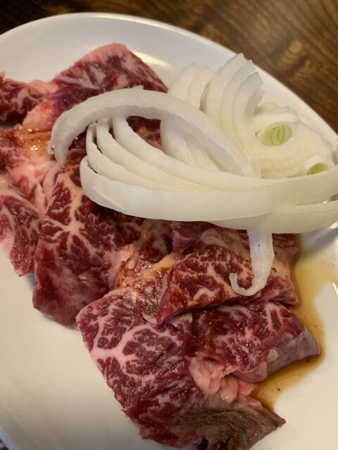 信ちゃん 西米沢の本格焼肉 &ndash; 味と雰囲気が魅力の居酒屋