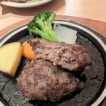 KURIYA - 神戸牛ハンバーグステーキ　断面