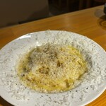 BURRATA - ペコリーノチーズと黒胡椒のパスタ　カチョエぺぺ風