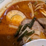 桂花ラーメン 新宿末広店 - 肉厚！わかめ