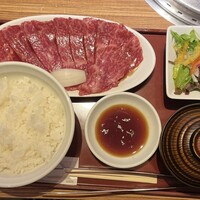 焼肉 しんうち 神楽坂 - 