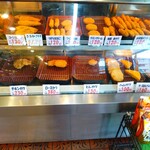 登美や精肉店 - 店内