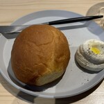 LeAnn - 「自家製パンとバター」