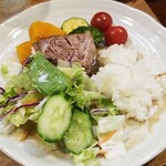 キッチン ブルー グローブ - 最後のワンプレート、ほぼソースが無くなりました！