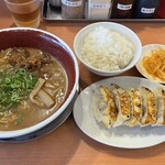 徳島ラーメン麺王 タクト店 - 