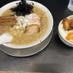 燕三条らーめん潤 - 昼・夜セット ¥1100