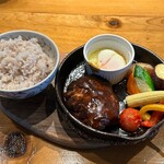 奈良食堂 - 里山ハンバーグのランチ