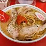赤湯ラーメン 龍上海 - からみそチャーシューメン。