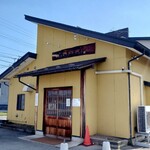 ケンチャンラーメン - 外観、開店前。