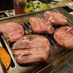 和牛焼肉食べ放題 肉屋の台所 - 