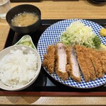 とんかつ 鉄 - 上ロースカツ定食1,600円