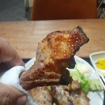 ナカガワ☆スエ食堂 - 端っこの焦げこれまた美味い！