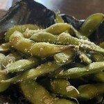 焼きもの家 慶 - 北大通りを隔てた吾妻三丁目に美味しい茶豆が400円で飲み放題1500円の焼き鳥やさんがあった。こっちに引っ越して来て３年くらいよく通った。それがコロナ騒ぎの影響でか店を閉じた。騒動煽動者許すまじ！