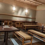 ミステリアス インディア - 静かな店内