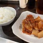 Tonchan - 白菜と大根キムチ、半ライス