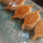 手作り餃子の店 吉春 - 