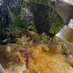 焼きもの家 慶 - 自作なめろう丼。男の子ってこういうのが好きなんでしょ、的な^_^