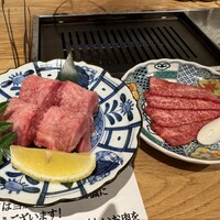 焼肉みゆき苑 - 国産特上タン厚切り  上カルビ