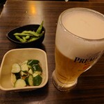 Kyuushuu Sakaba Nekketsu Tarou - 生ビール 438円とお通し 330円　すべて税別表示です