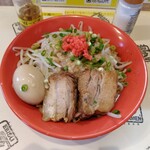 恵比寿ブタメン - 琉球の塩ブタメン(中・ニンニク無し・脂増し・スタンプカード味玉使用）　940円