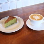 Hachihare - プチデザートとカフェオレ