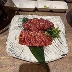 炭火焼肉・にくなべ屋 神戸びいどろ - 