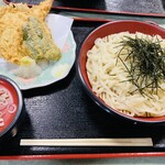 手打ちうどん　運ど運屋 - 