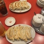 本格餃子 包 - 