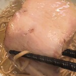 いかれたヌードル フィッシュトンズ - 吊るし焼き肉