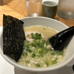 日本酒食堂 吟乃灯 - シメのラーメン。専門店さながらです。