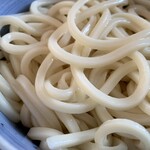 須崎食料品店 - 見たが美しい！
      コシは抜群に良く、小麦の風味も感じ取れる。