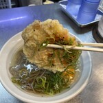 立喰うどん・そば　大和庵 - どっしり「かき揚げ」