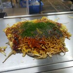 広島お好み焼 J - 料理写真:ソバ肉玉