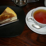 G.C.G golf cafe gian - マーブルチーズケーキと紅茶