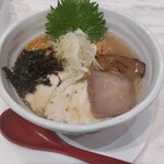 みなとや - あっさりとした塩ラーメン