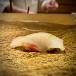 らん亭～ 美日庵 - 昆布で締めた鯛の旨みとシャリが真っ向勝負　これこれ、こういう相手でないと