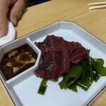 福女 - 鯨の刺身