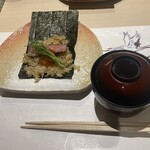 寿司と日本料理 銀座 一 - 炙り黒毛和牛といくらの手巻き寿司