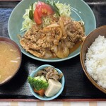 ほかちゃん亭 - 料理写真:激辛焼肉定食 中辛 ご飯大盛り 漬け物抜き