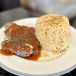 spanish lounge parador - 豚肩ロース肉のモッツァレラチーズグリル 香草トマトオニオンソース