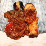 神戸元町 野菜庵 スガハラ - 茄子と白身魚の味噌トマトソース