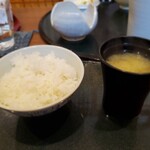 くずし割烹 樋ぐち - ご飯と味噌汁