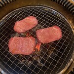黒毛和牛焼肉みかく屋 - 