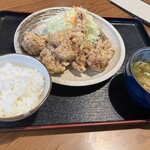 まるまるうどん - 料理写真: