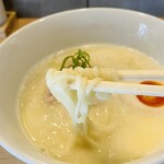 らーめんMAIKAGURA - 鶏白湯麺