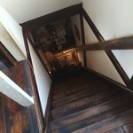 Cafe&Deli COOK - 急な階段