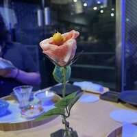 肉寿司 イタリアンバル 閂 心斎橋店 - 薔薇の肉寿司