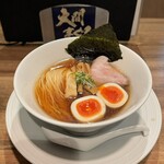 酒肴場 屯 - 津軽煮干し中華蕎麦（味玉入り）¥950